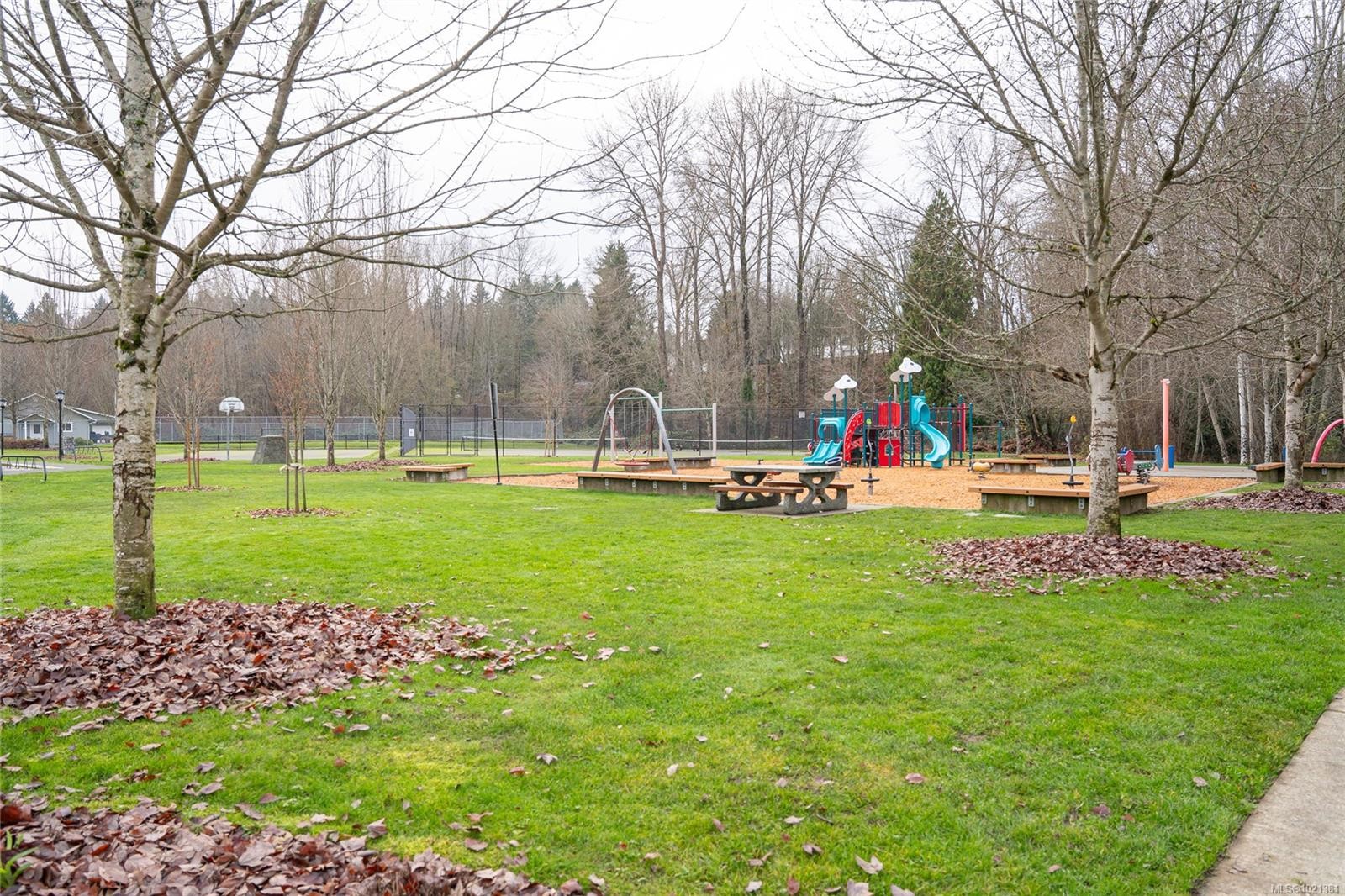 302-275 First St, Duncan, BC - Outdoor