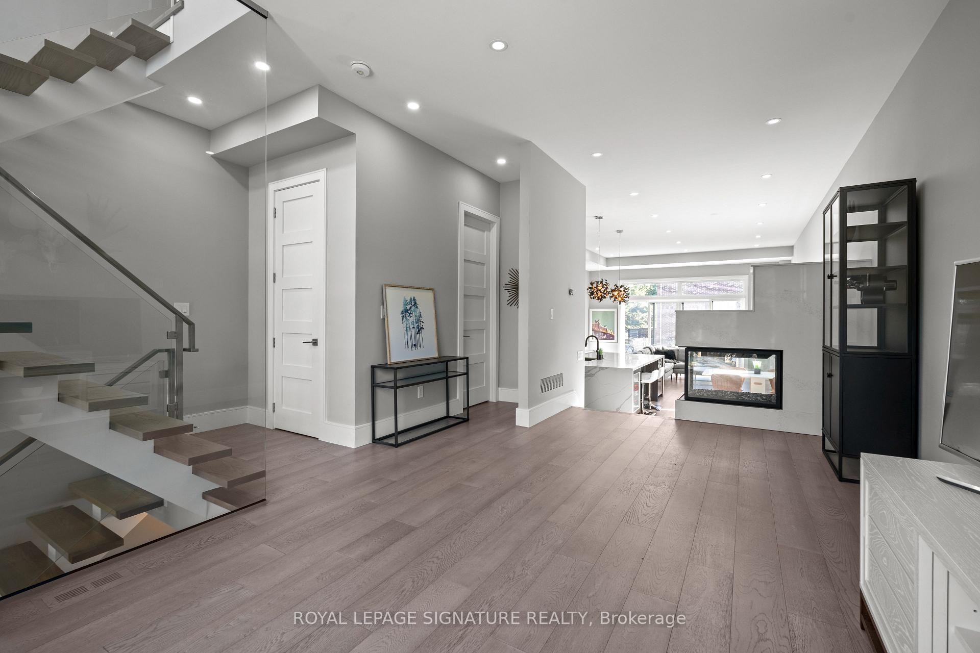 425B Valermo Drive, Toronto, ON - Indoor