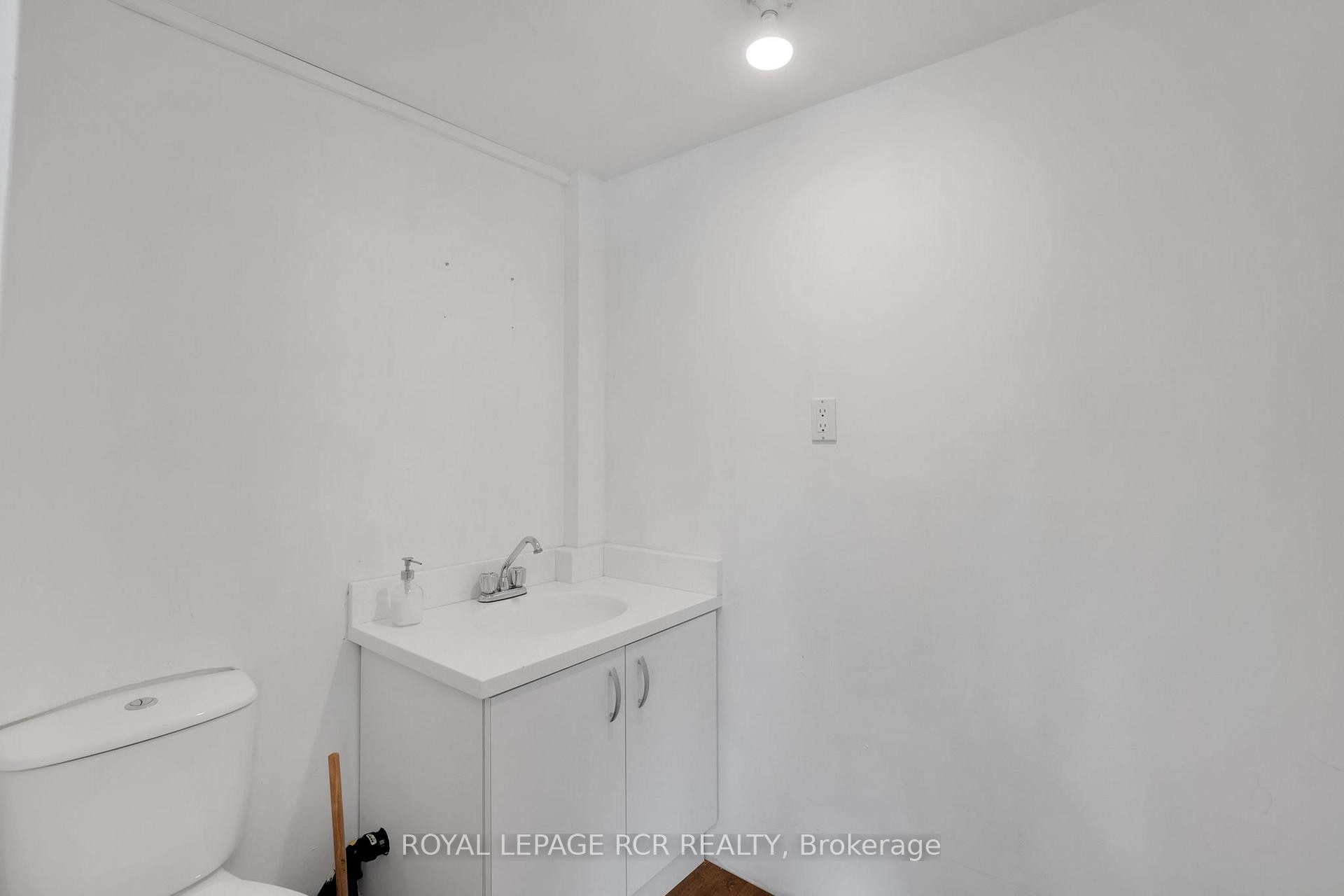 273 Newlove Drive, Caledon, ON - Indoor Photo Showing Bathroom