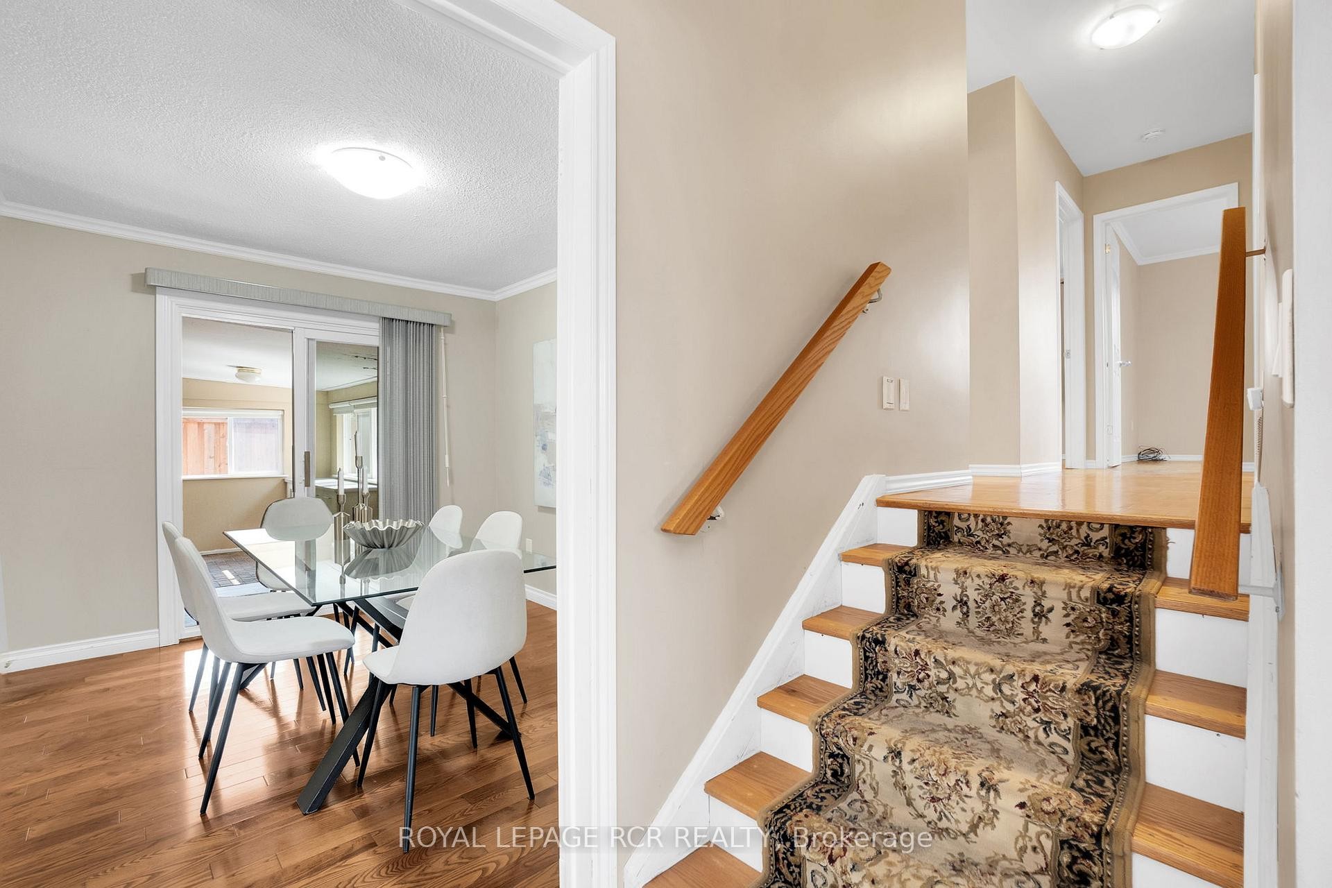 273 Newlove Drive, Caledon, ON - Indoor Photo Showing Dining Room