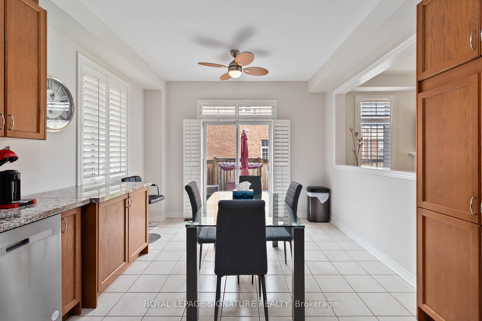 573 Gardenbrook Avenue, Oakville, ON - Indoor