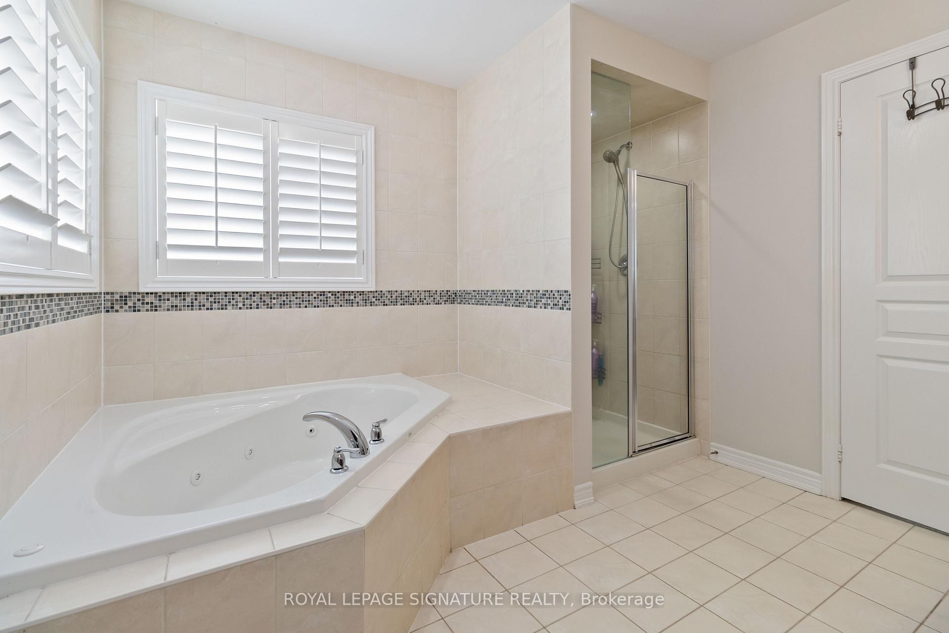 573 Gardenbrook Avenue, Oakville, ON - Indoor Photo Showing Bathroom
