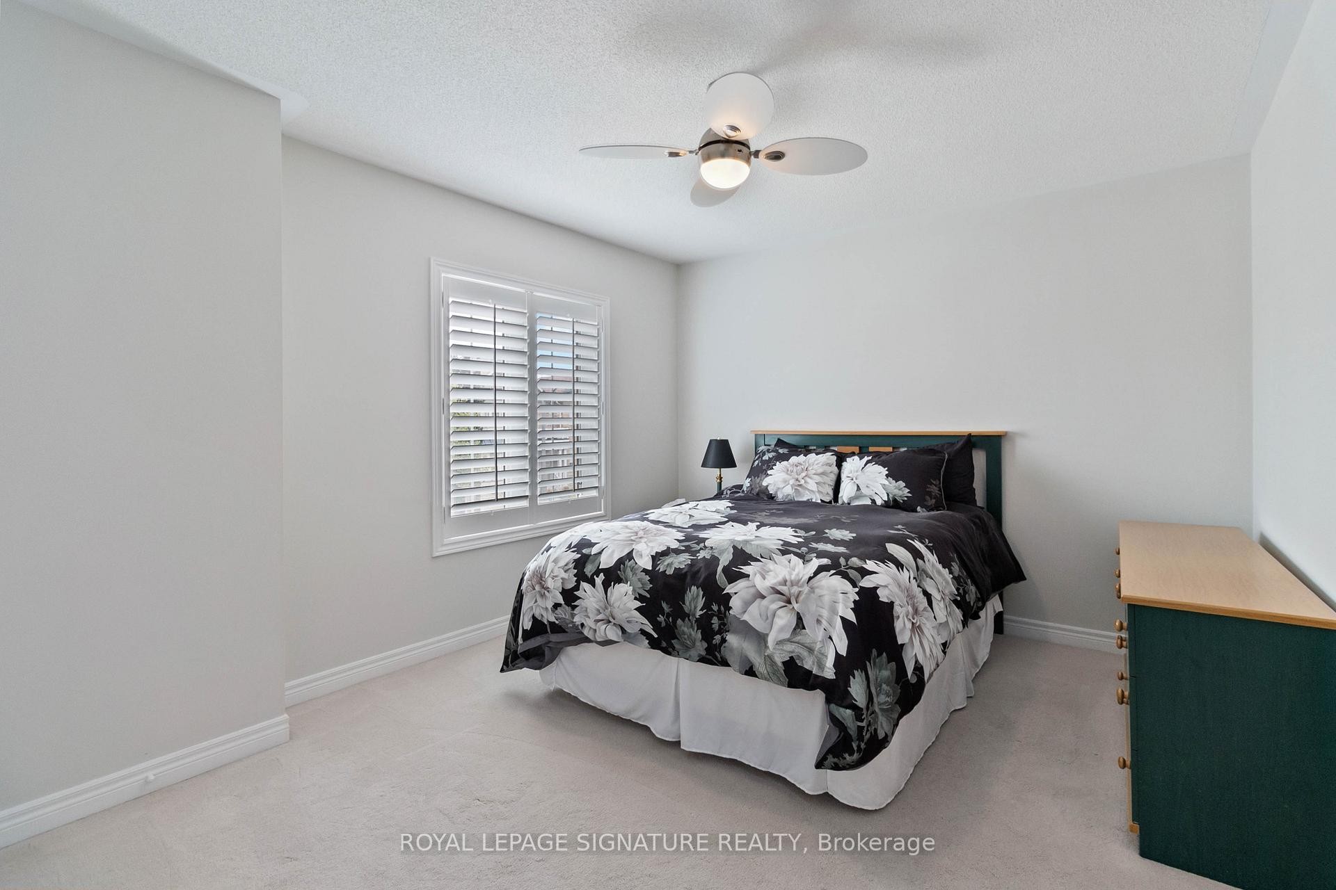 573 Gardenbrook Avenue, Oakville, ON - Indoor Photo Showing Bedroom