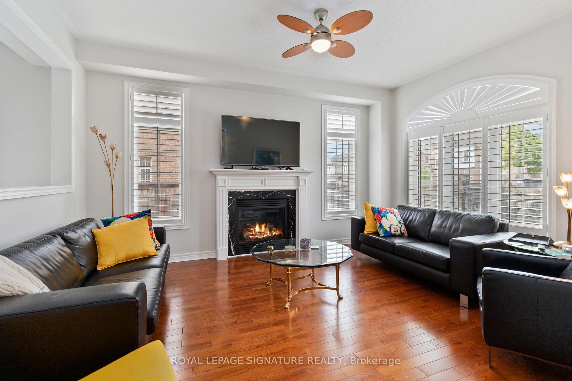 573 Gardenbrook Avenue, Oakville, ON - Indoor Photo Showing Living Room With Fireplace