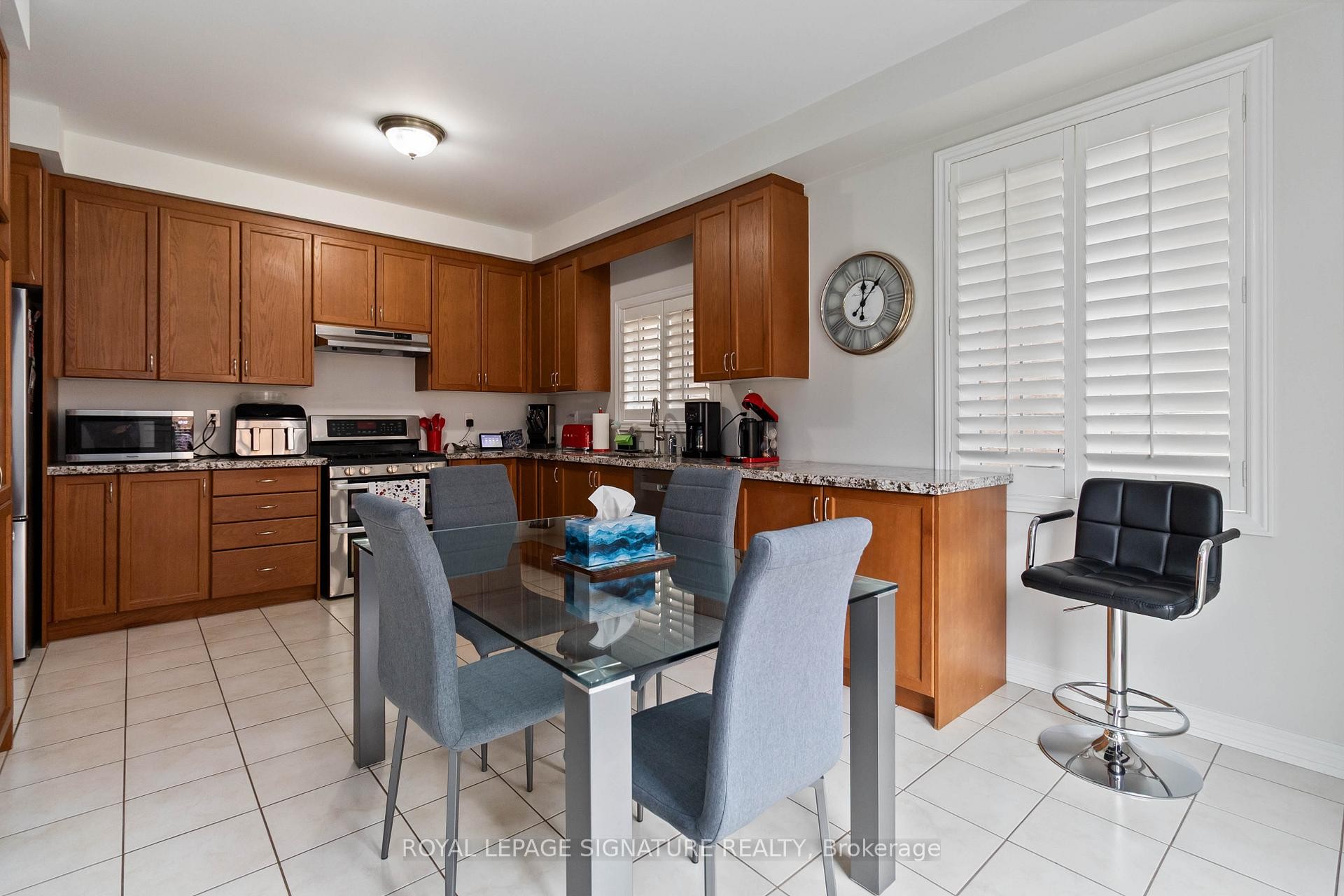 573 Gardenbrook Avenue, Oakville, ON - Indoor