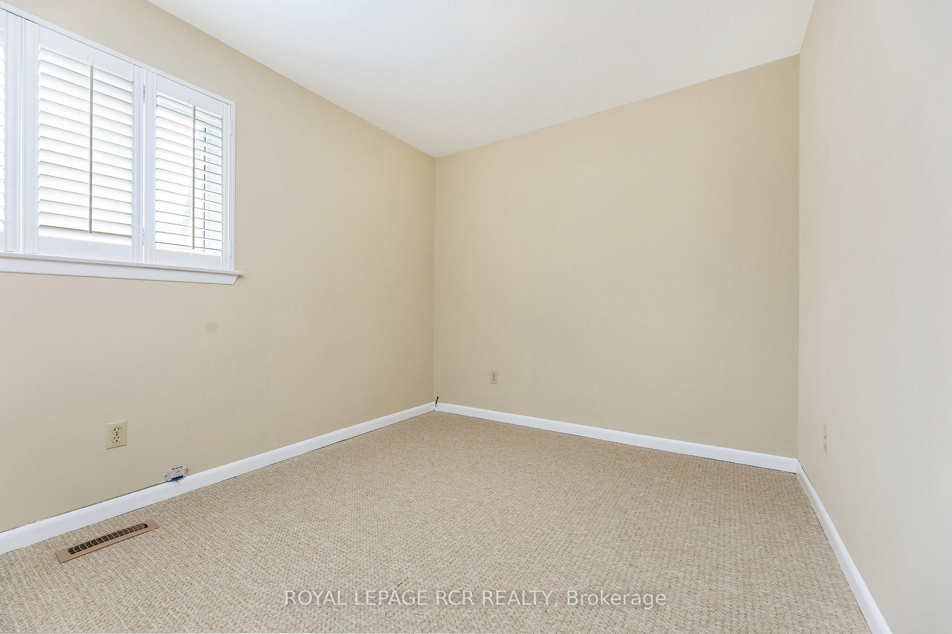 37 Grassmere Crescent, Brampton, ON - Indoor Photo Showing Other Room