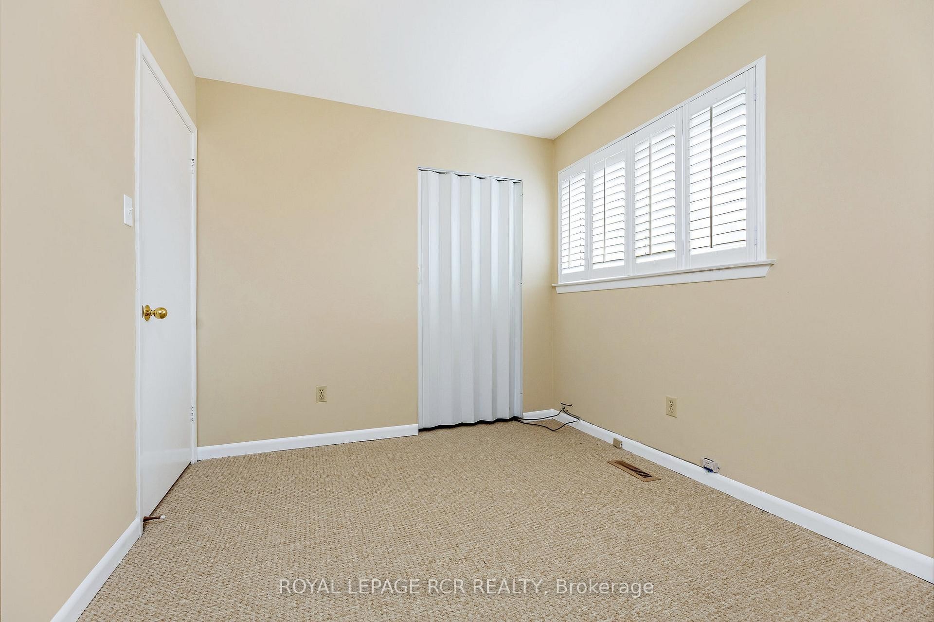 37 Grassmere Crescent, Brampton, ON - Indoor Photo Showing Other Room
