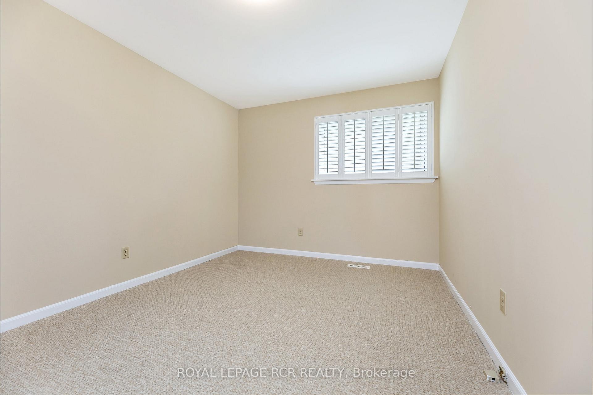 37 Grassmere Crescent, Brampton, ON - Indoor Photo Showing Other Room