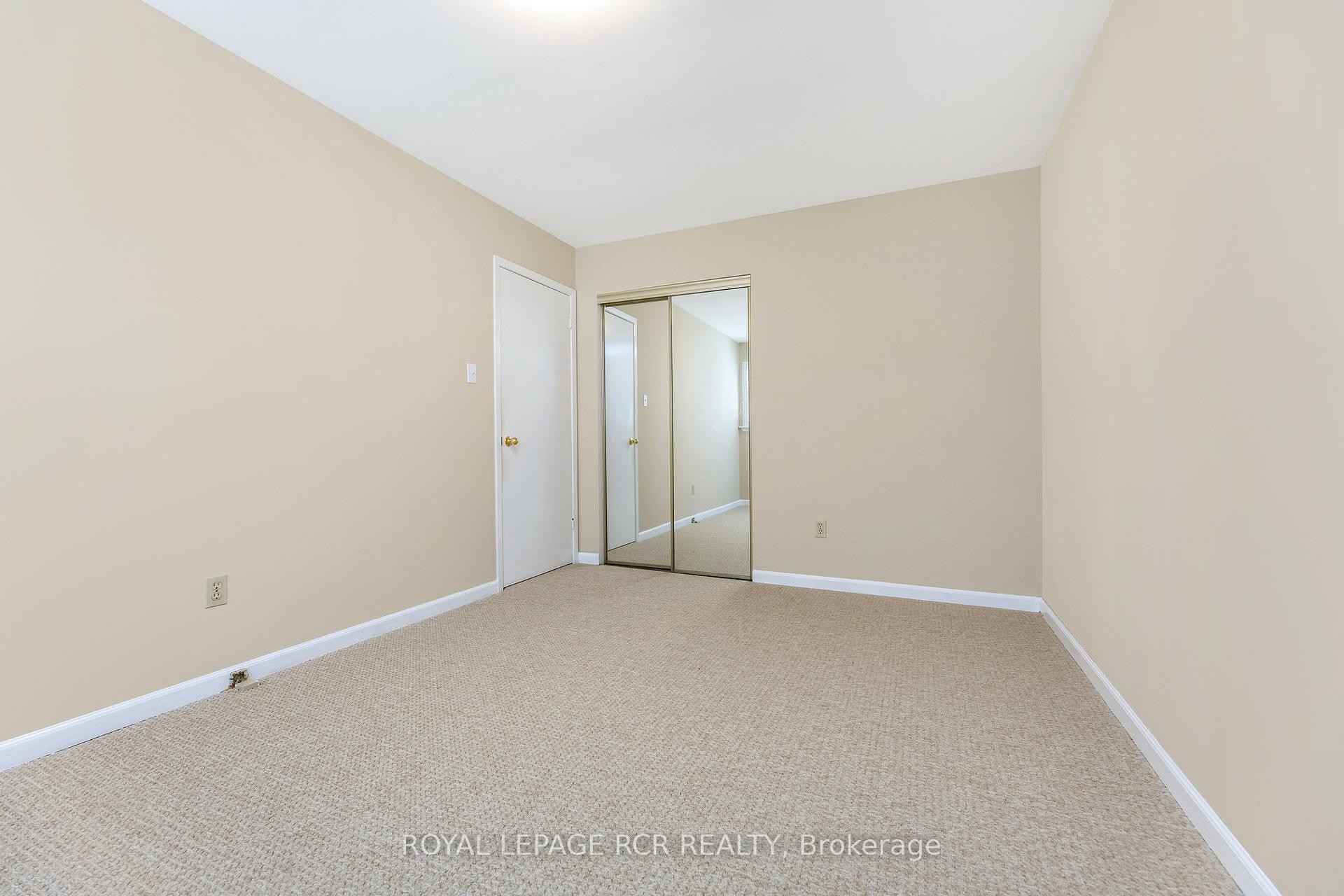 37 Grassmere Crescent, Brampton, ON - Indoor Photo Showing Other Room