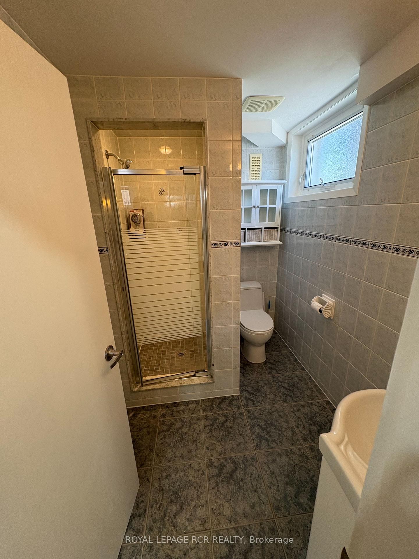 37 Grassmere Crescent, Brampton, ON - Indoor Photo Showing Bathroom