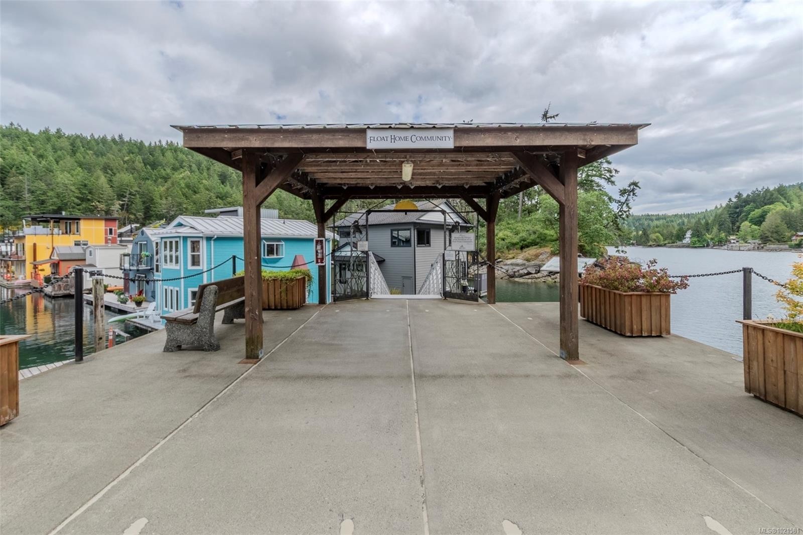 J17-6145 Genoa Bay Rd, Duncan, BC