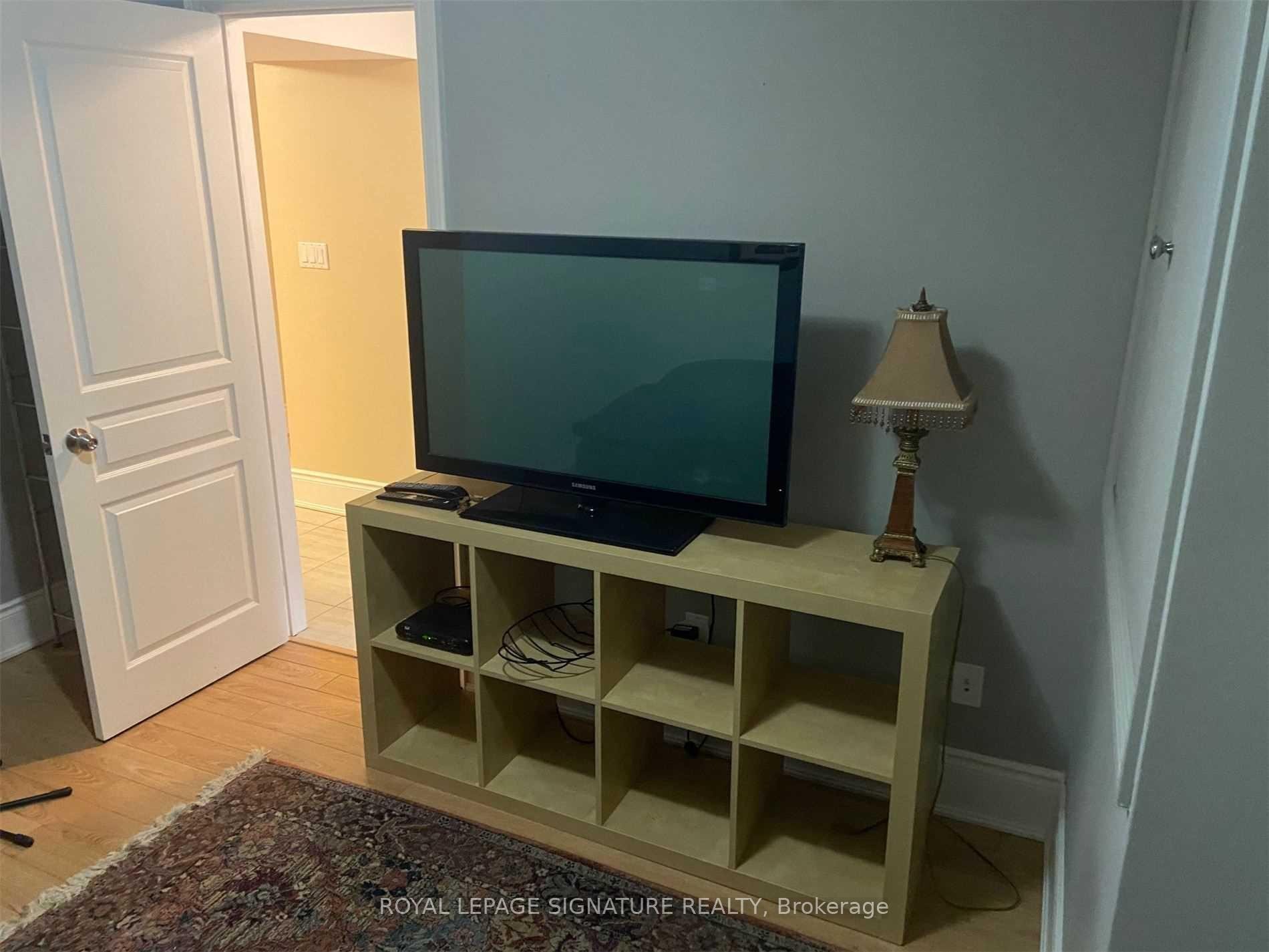 Lower-41 Kimbermount Drive, Toronto, ON - Indoor Photo Showing Other Room