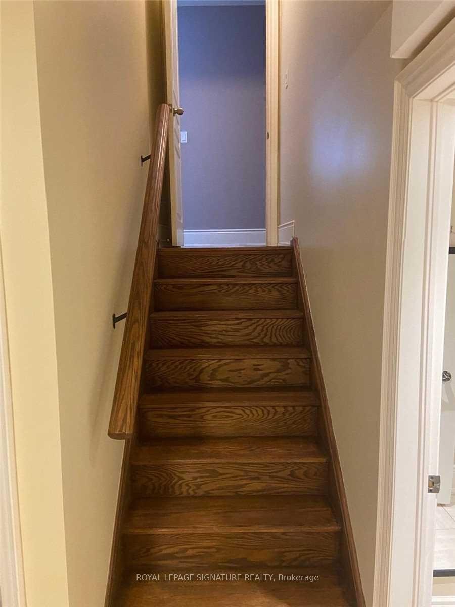 Lower-41 Kimbermount Drive, Toronto, ON - Indoor Photo Showing Other Room