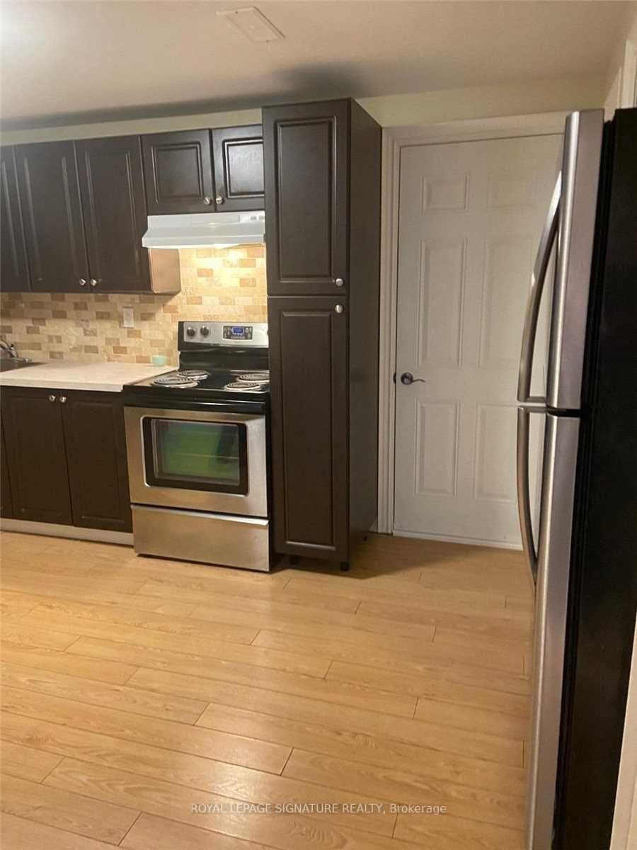 Lower-41 Kimbermount Drive, Toronto, ON - Indoor Photo Showing Kitchen