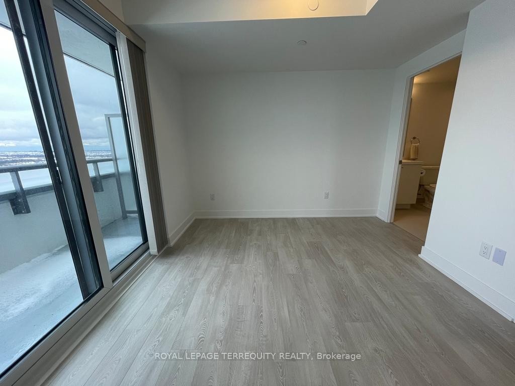 2545 Simcoe Street N, Oshawa, ON - Indoor Photo Showing Other Room