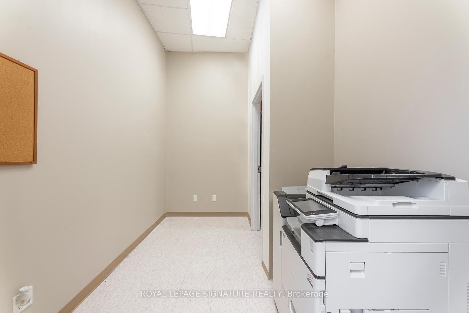 214C-55 Wyndham St N N/A, Guelph, ON