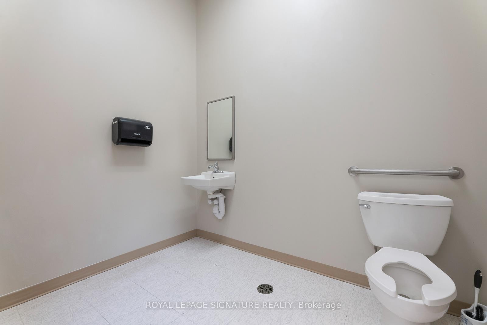 214C-55 Wyndham St N N/A, Guelph, ON