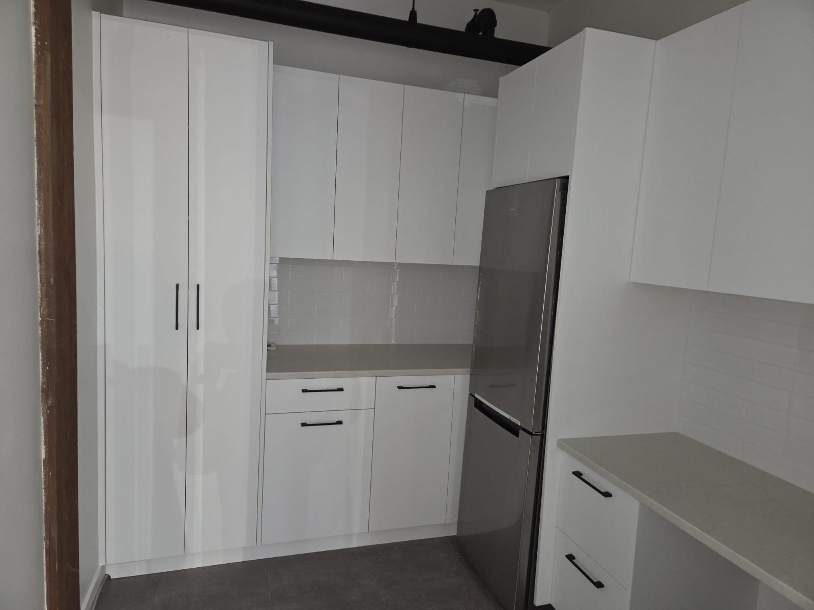 220 2556 Montrose Avenue, Abbotsford, BC