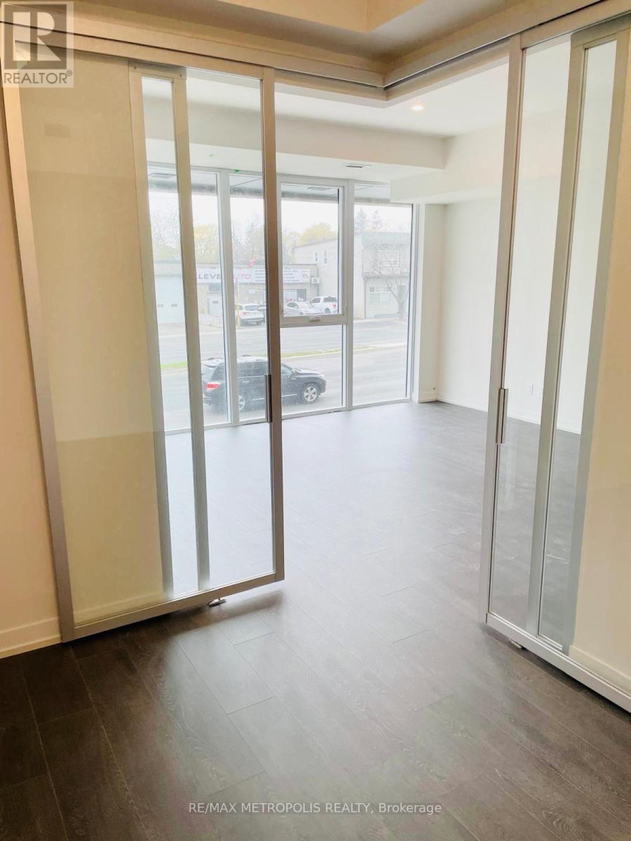 20 - 2203 Kingston Road, Toronto, ON - Indoor Photo Showing Other Room