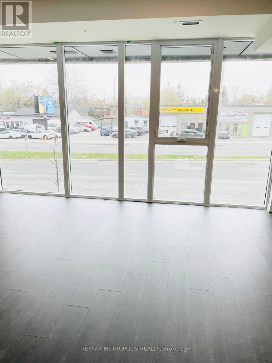 20 - 2203 Kingston Road, Toronto, ON - Indoor Photo Showing Other Room