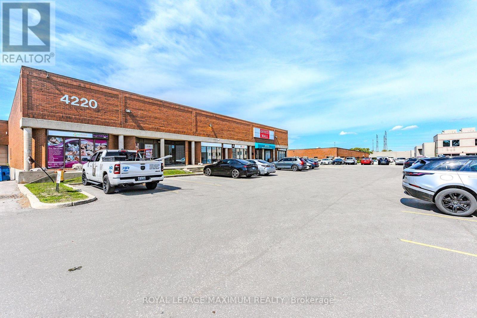 C10 - 4220 Steeles Avenue W, Vaughan, ON