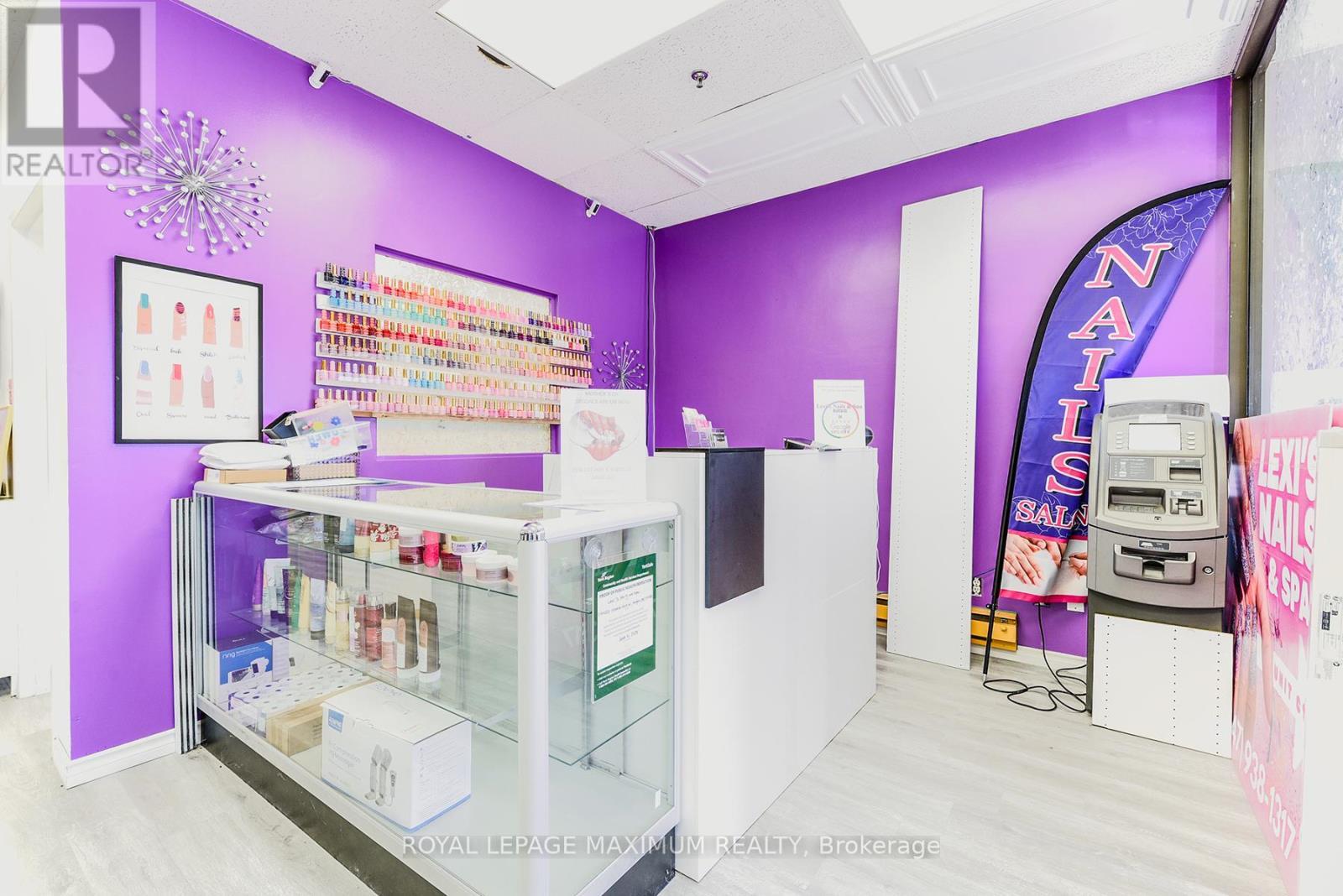 C10 - 4220 Steeles Avenue W, Vaughan, ON