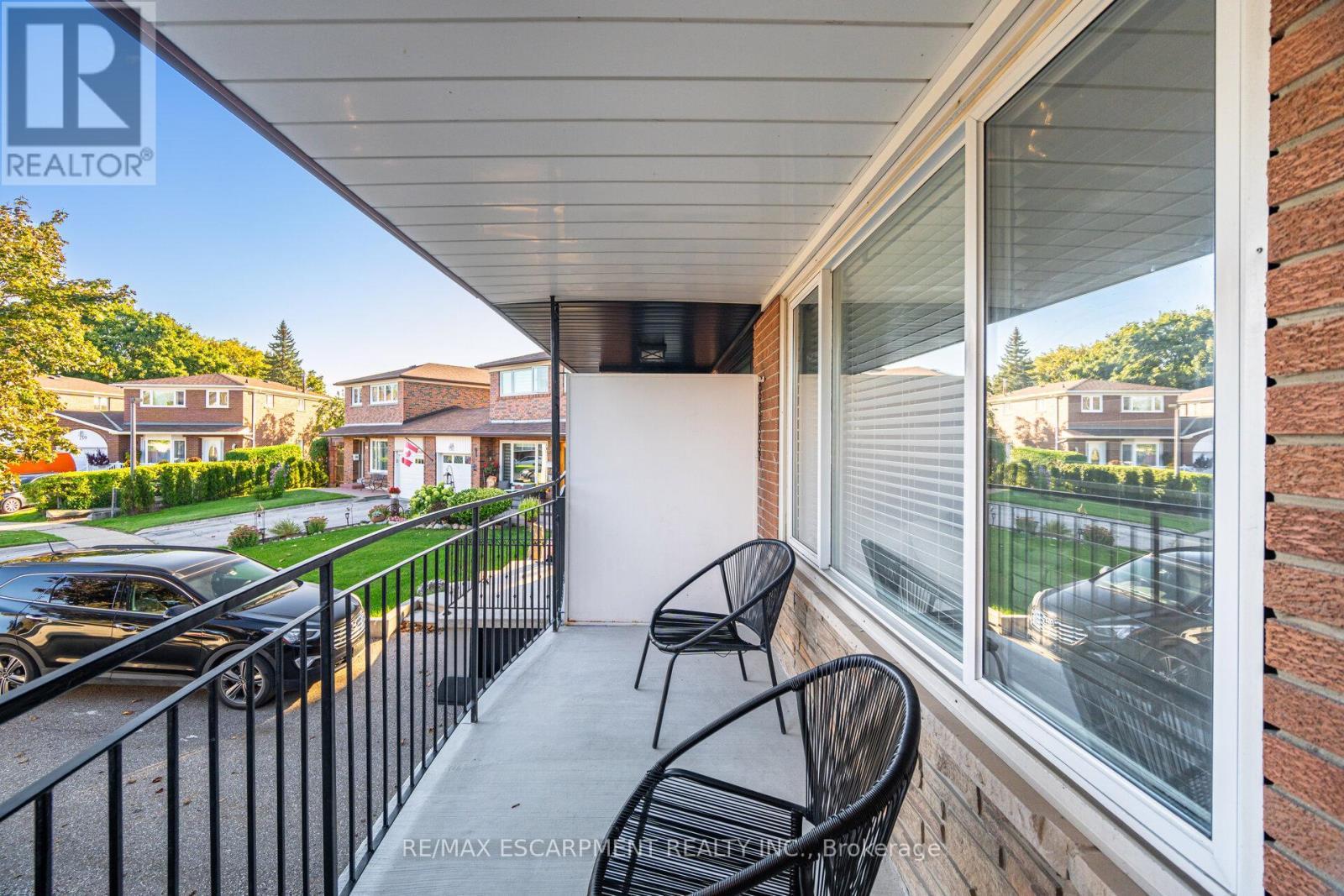 154 Rainbow Drive, Vaughan, ON - Outdoor With Exterior