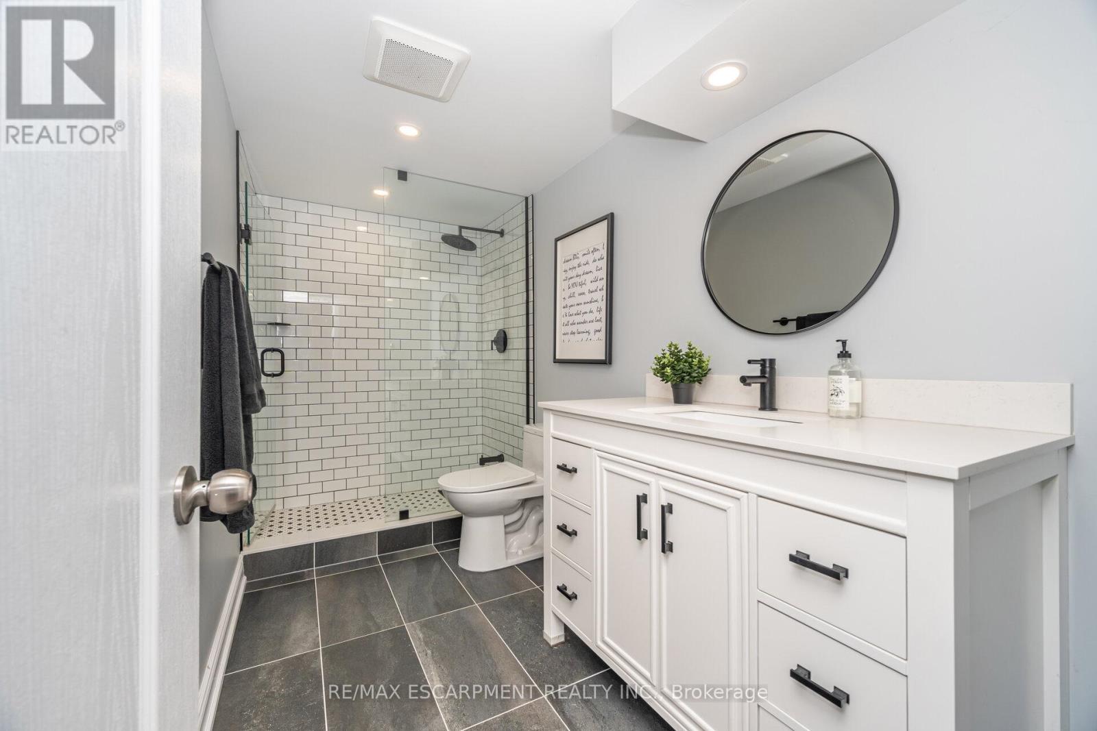 154 Rainbow Drive, Vaughan, ON - Indoor Photo Showing Bathroom
