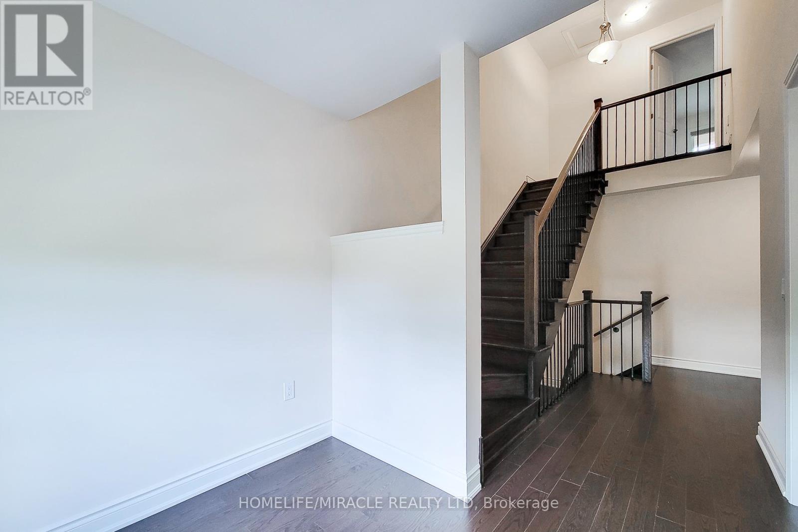 1101 Garner Road E, Hamilton, ON - Indoor Photo Showing Other Room