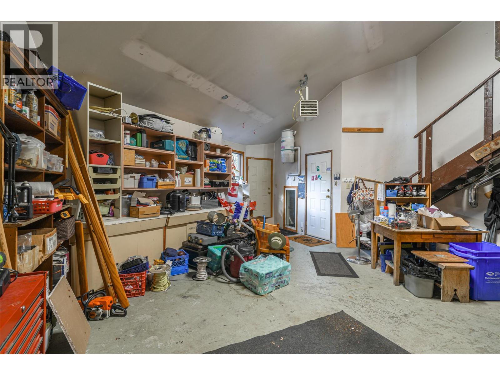 Oversized Double Garage with loft - 14038 Ponderosa Way, Coldstream, BC - Indoor