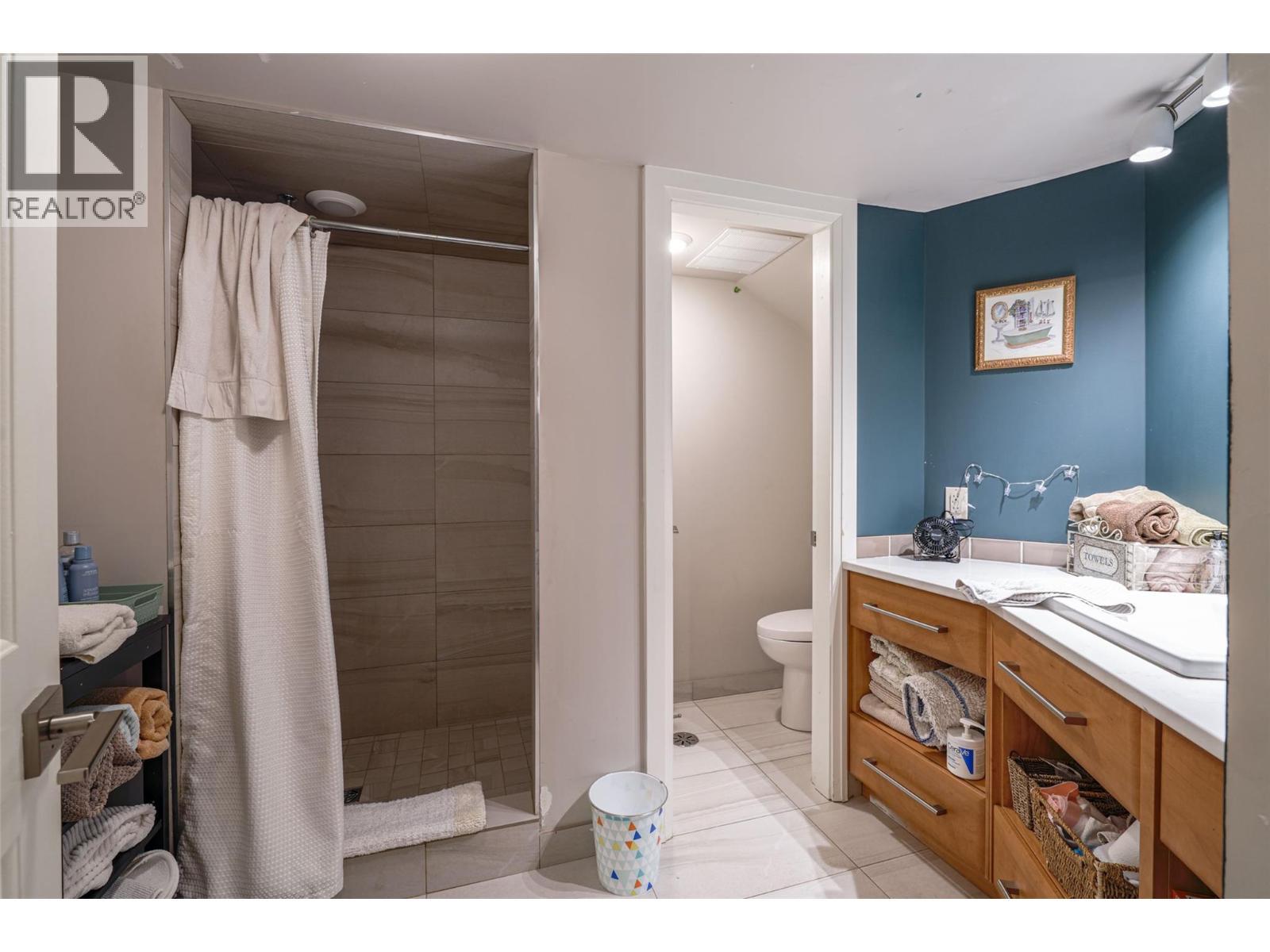 Full Bath Basement Level - 14038 Ponderosa Way, Coldstream, BC - Indoor Photo Showing Bathroom