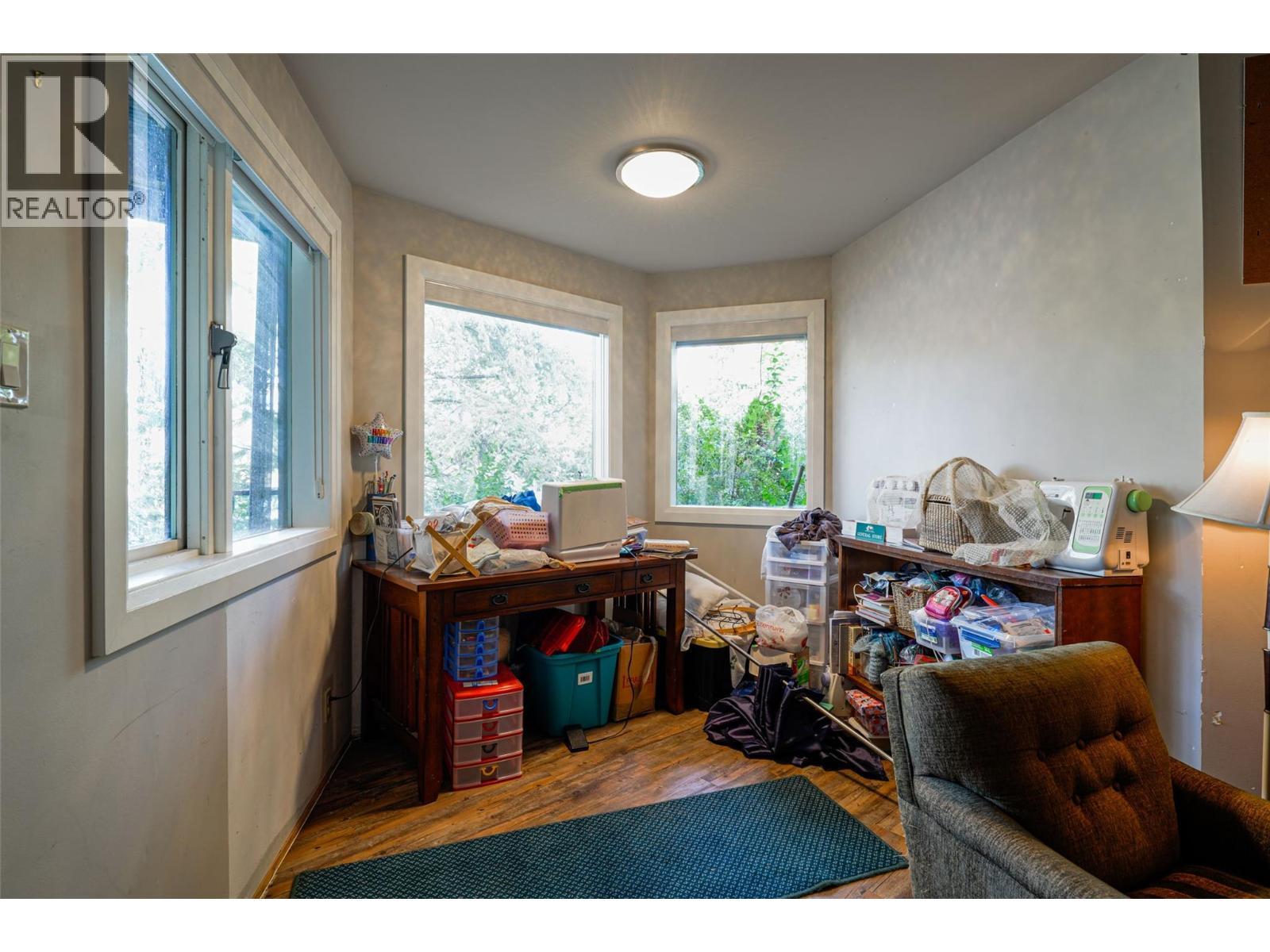 Hobby Craft Nook - 14038 Ponderosa Way, Coldstream, BC - Indoor