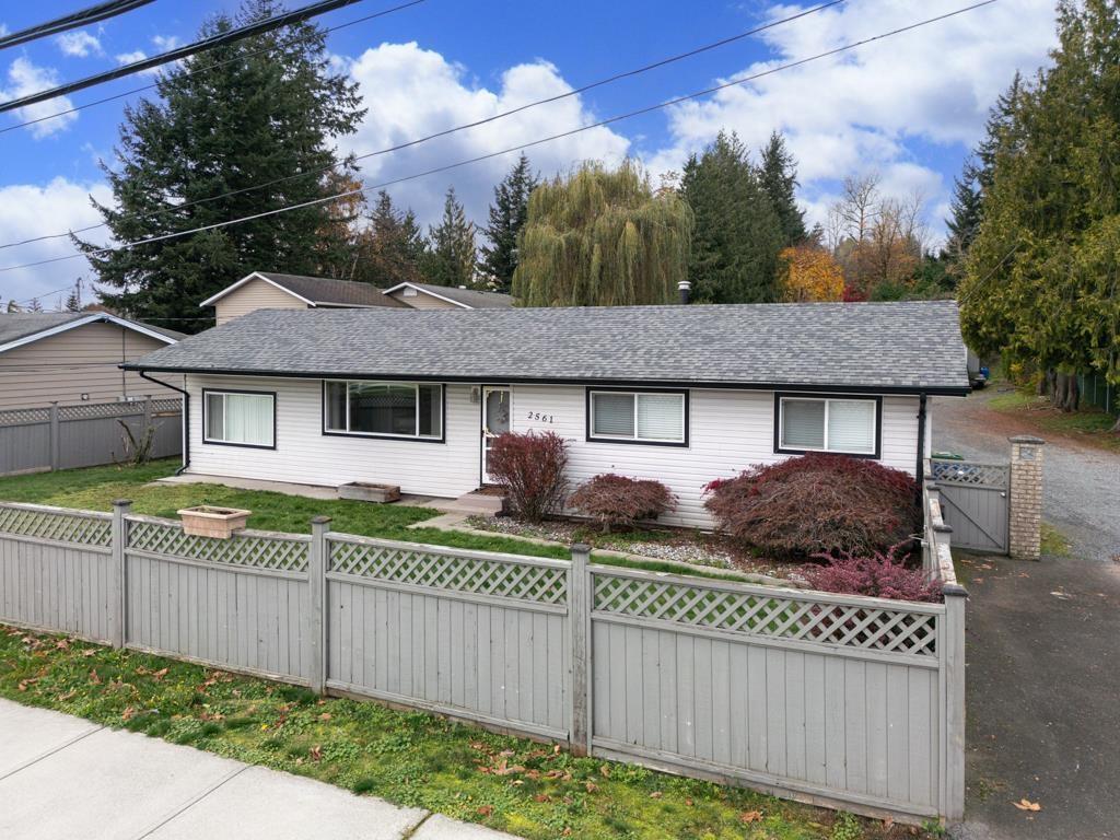 2561 Ross Road, Abbotsford, BC - Outdoor
