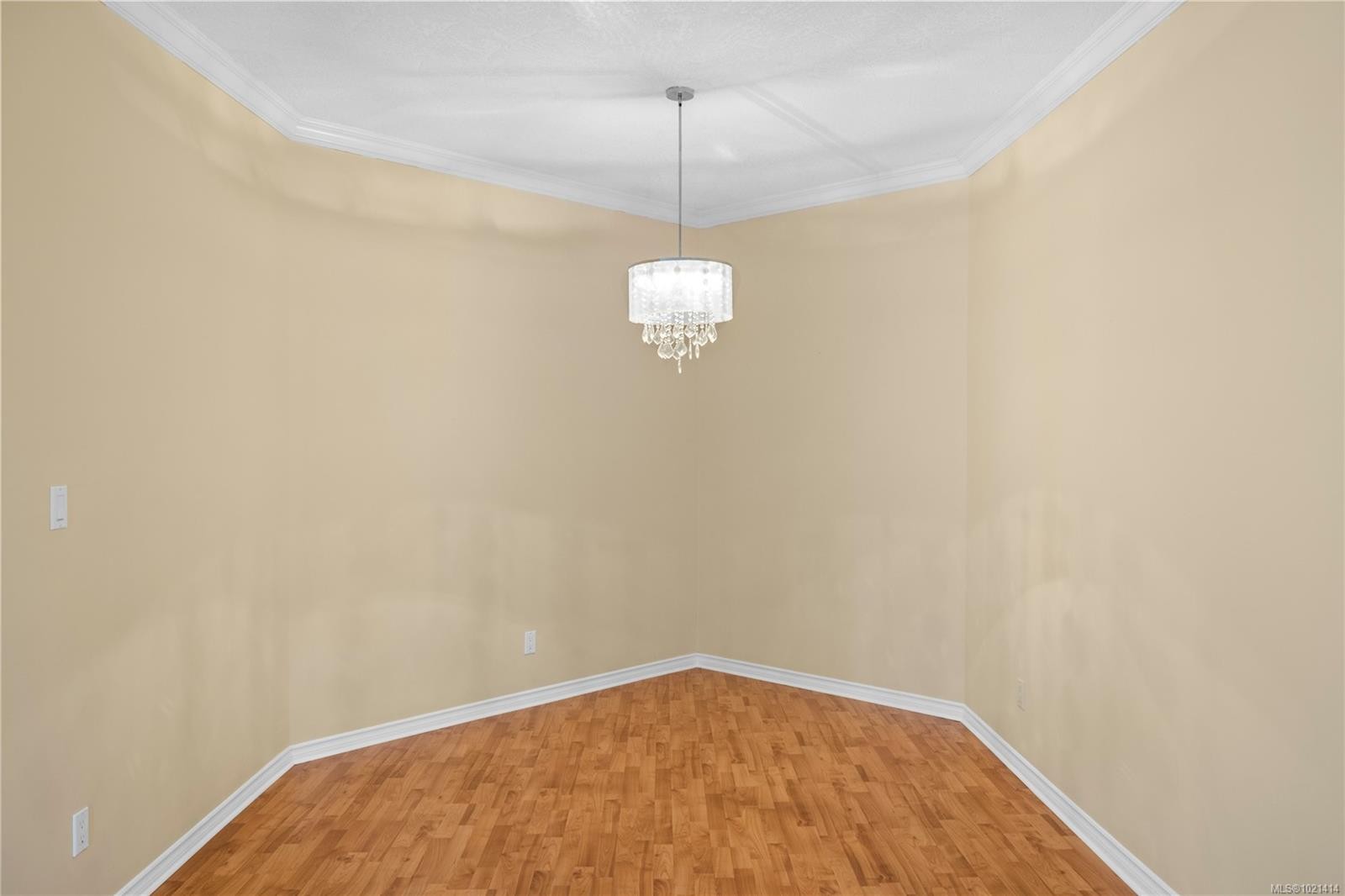 406-220 Island Hwy West, Parksville, BC - Indoor Photo Showing Other Room