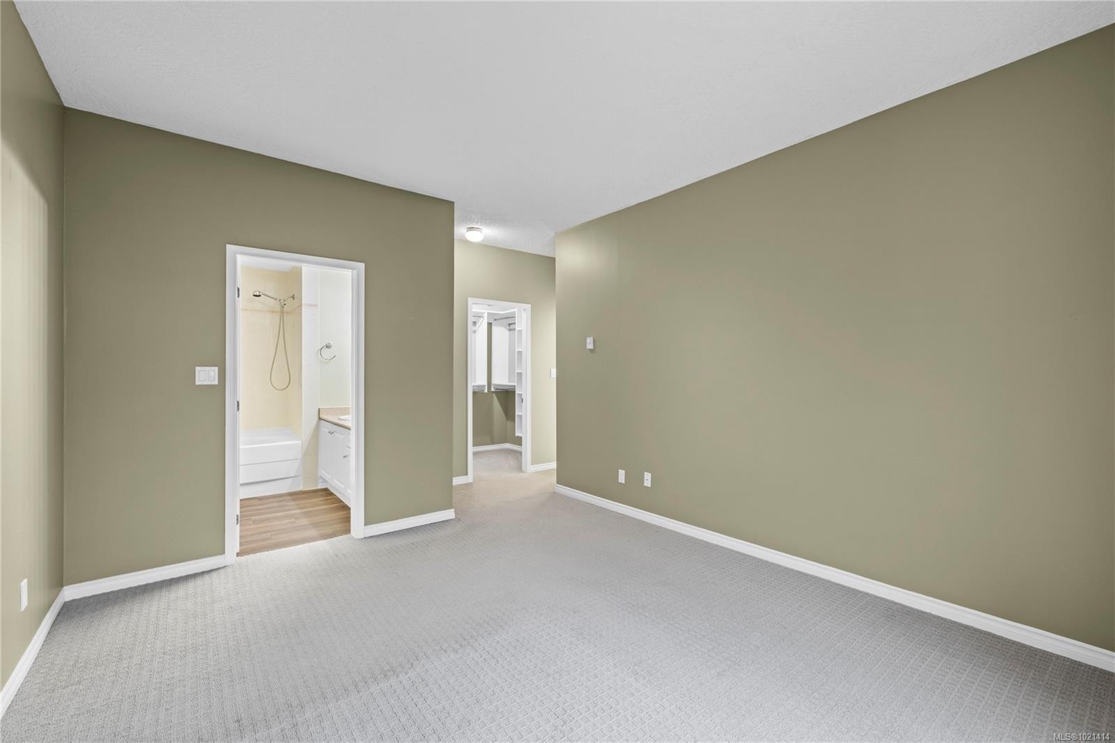 406-220 Island Hwy West, Parksville, BC - Indoor Photo Showing Other Room