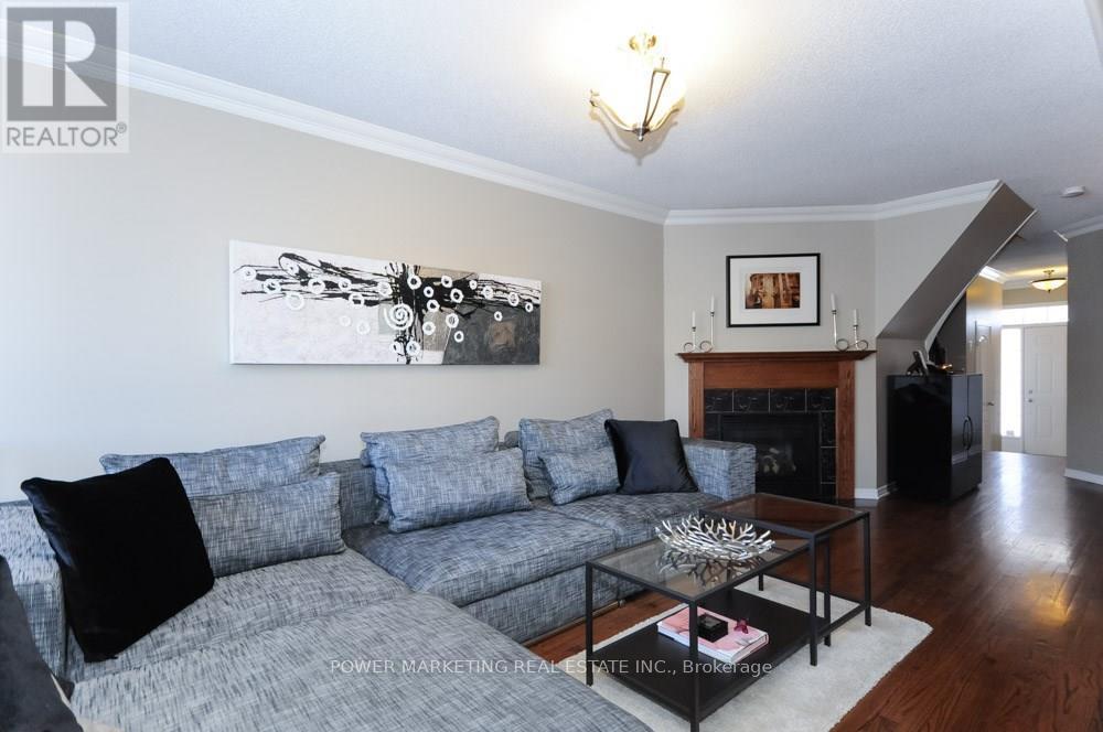 277 Freedom Private, Ottawa, ON - Indoor Photo Showing Living Room With Fireplace