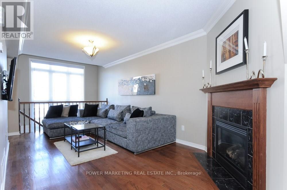 277 Freedom Private, Ottawa, ON - Indoor Photo Showing Living Room With Fireplace