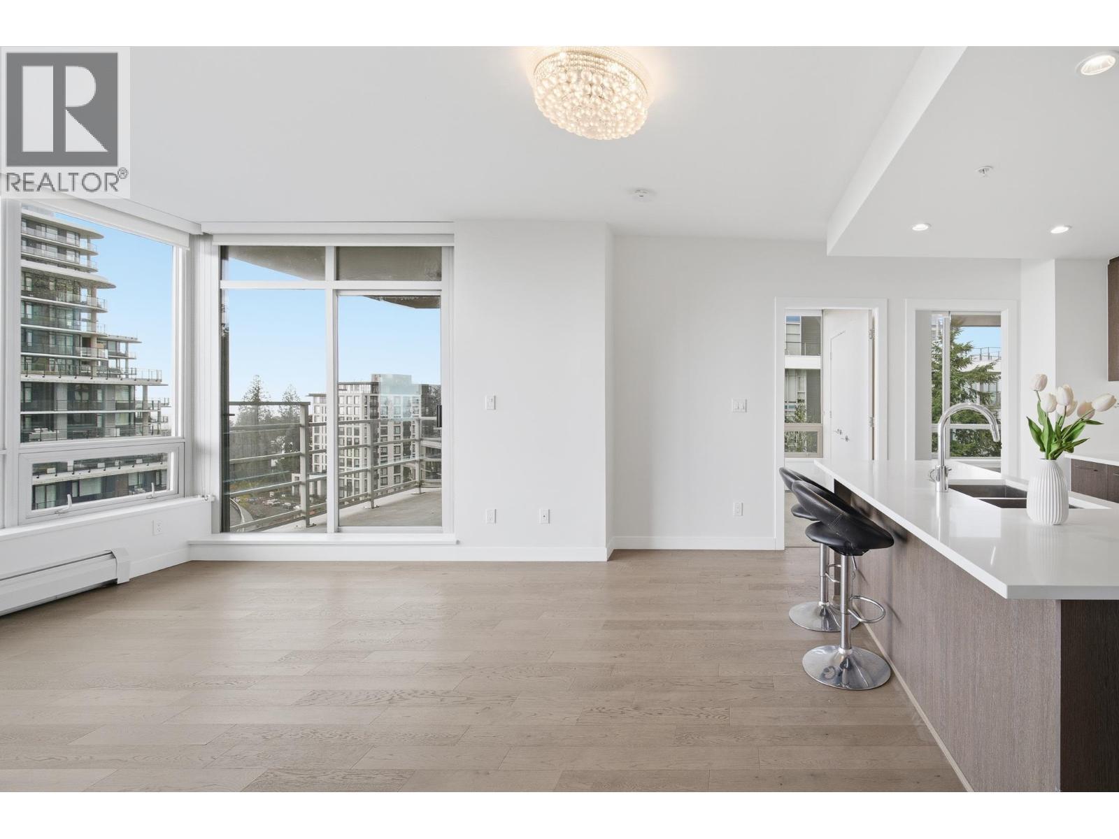 1103 9060 University Crescent, Burnaby, BC - Indoor