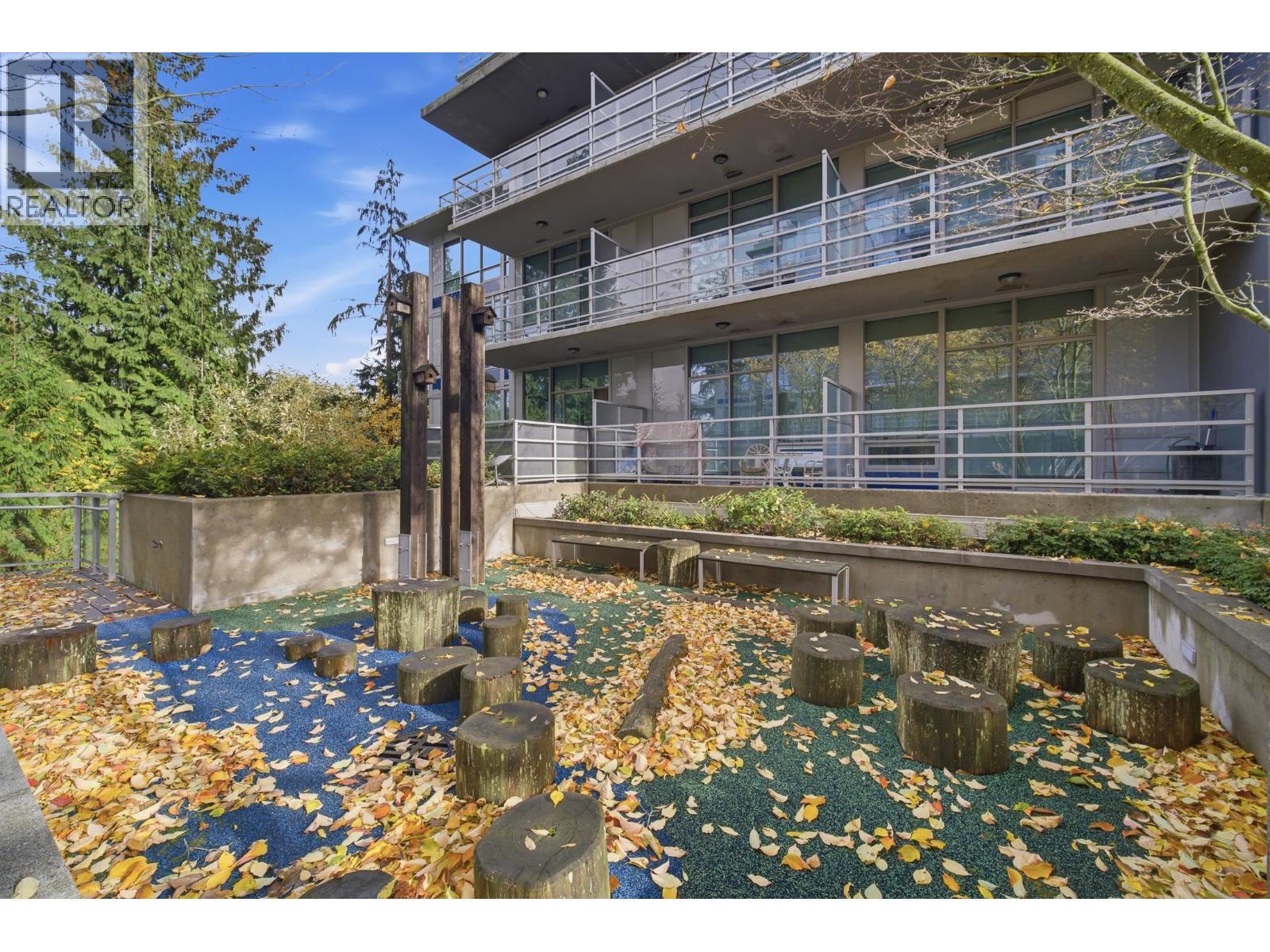 1103 9060 University Crescent, Burnaby, BC - Outdoor