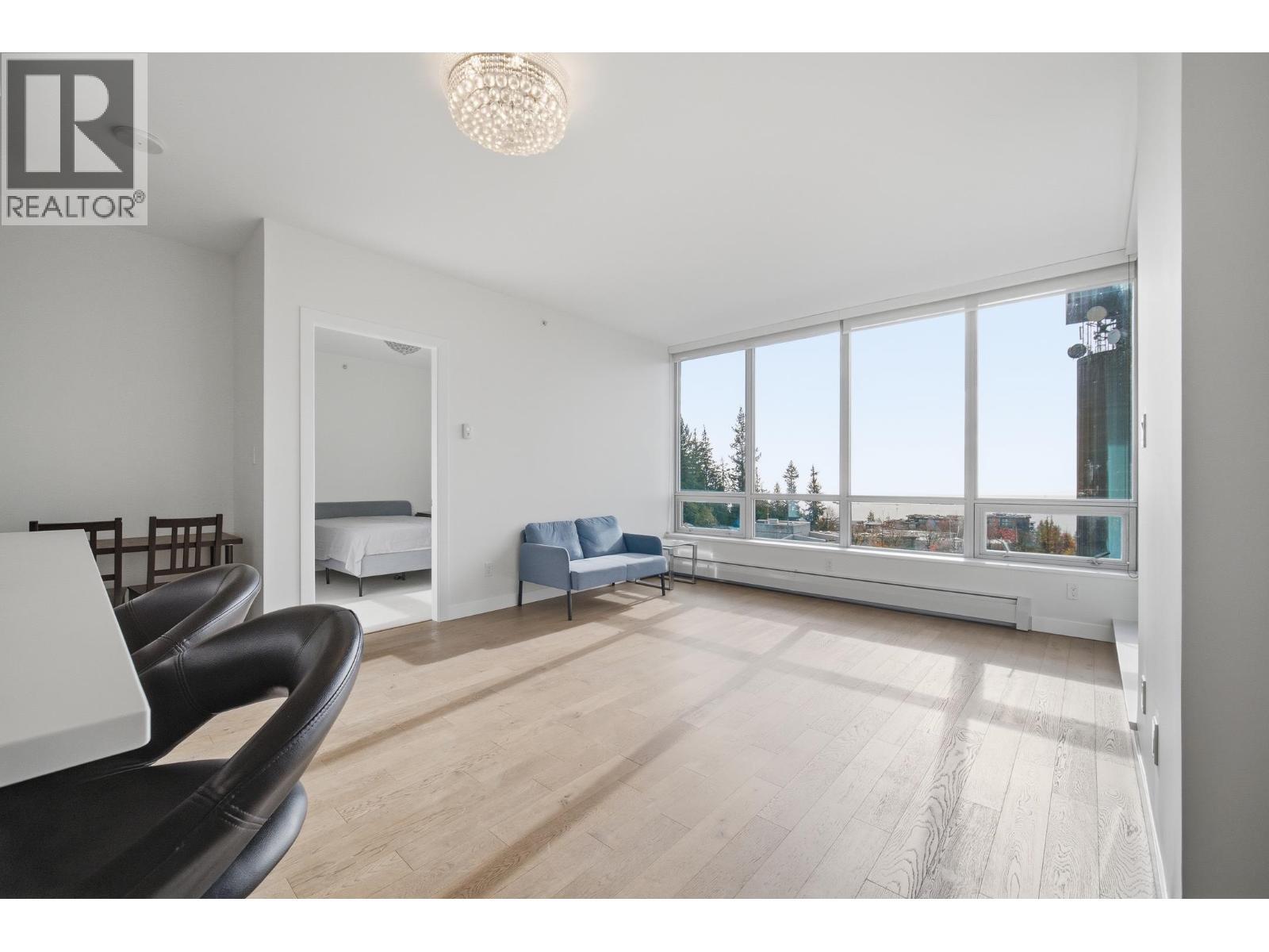 1103 9060 University Crescent, Burnaby, BC - Indoor