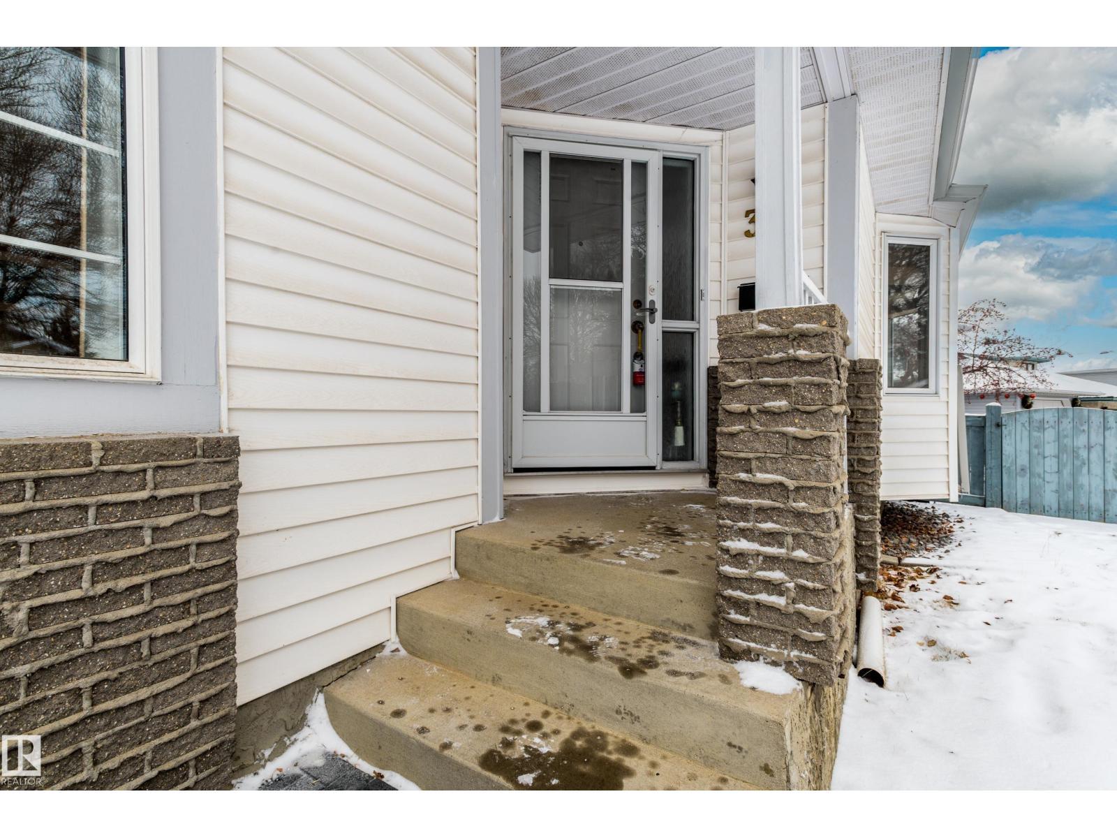 31 Harwood Dr, St. Albert, AB - Outdoor