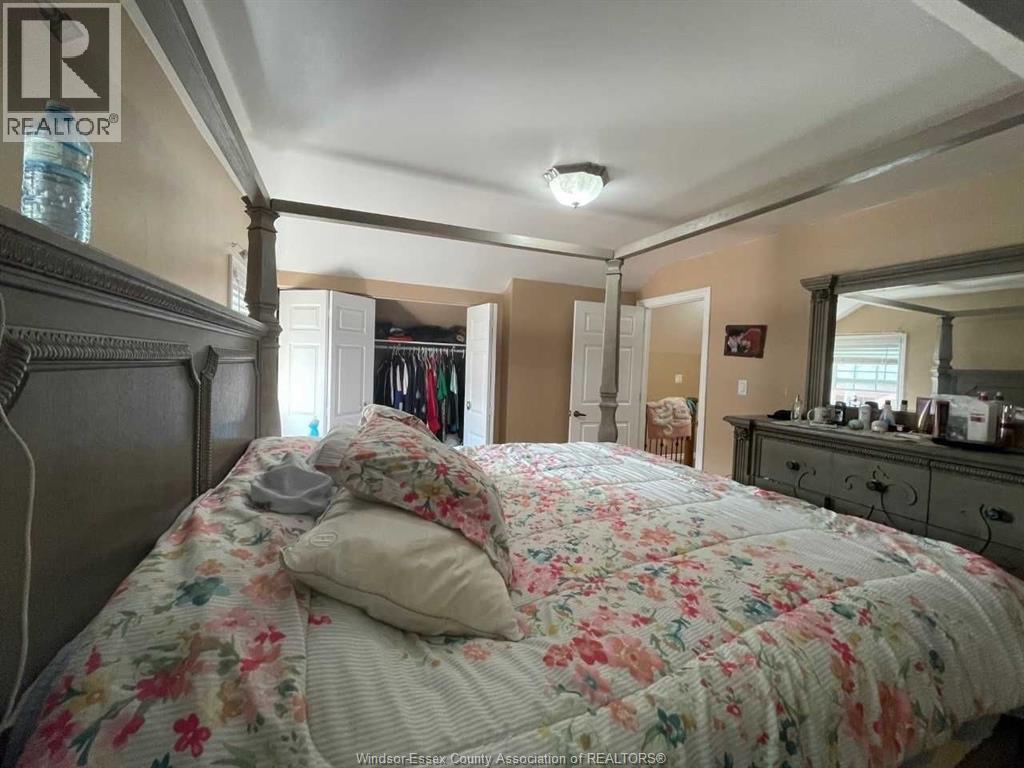 330 Elliott Avenue Unit# Upper, Windsor, ON - Indoor Photo Showing Bedroom