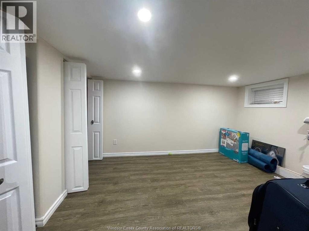 330 Elliott Avenue Unit# Lower, Windsor, ON - Indoor Photo Showing Basement