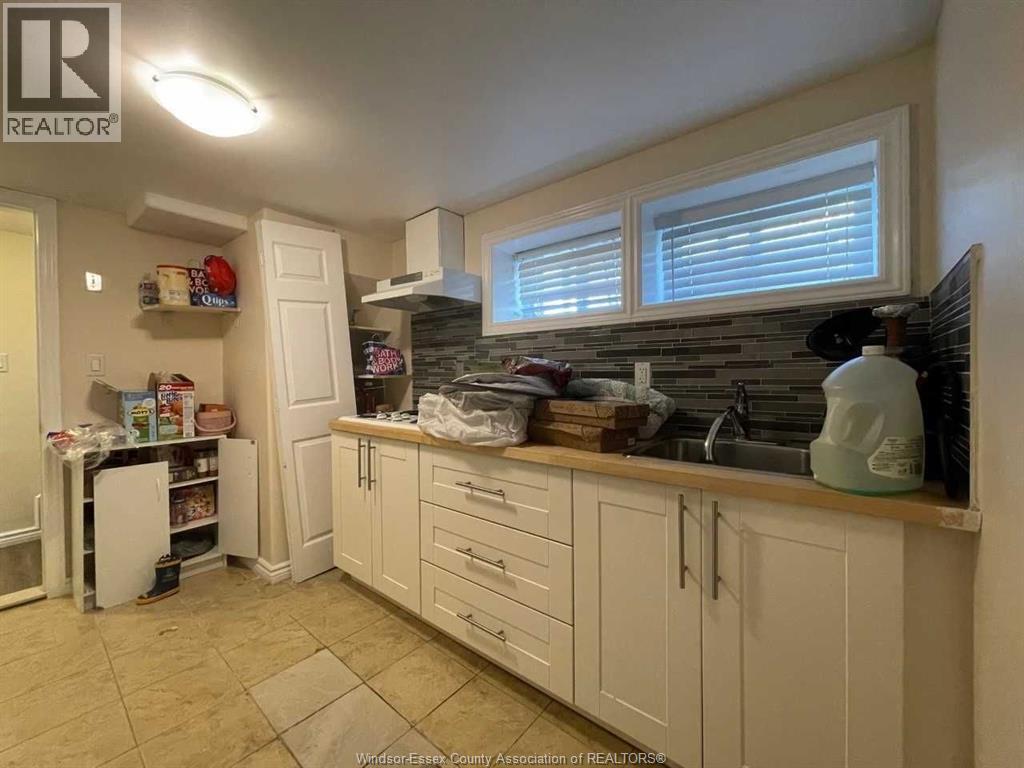 330 Elliott Avenue Unit# Lower, Windsor, ON - Indoor