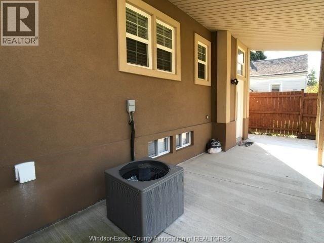 330 Elliott Avenue Unit# Lower, Windsor, ON - Outdoor With Exterior
