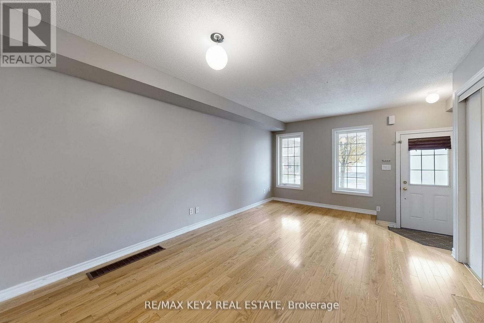 369 Caboto Trail, Markham, ON - Indoor Photo Showing Other Room