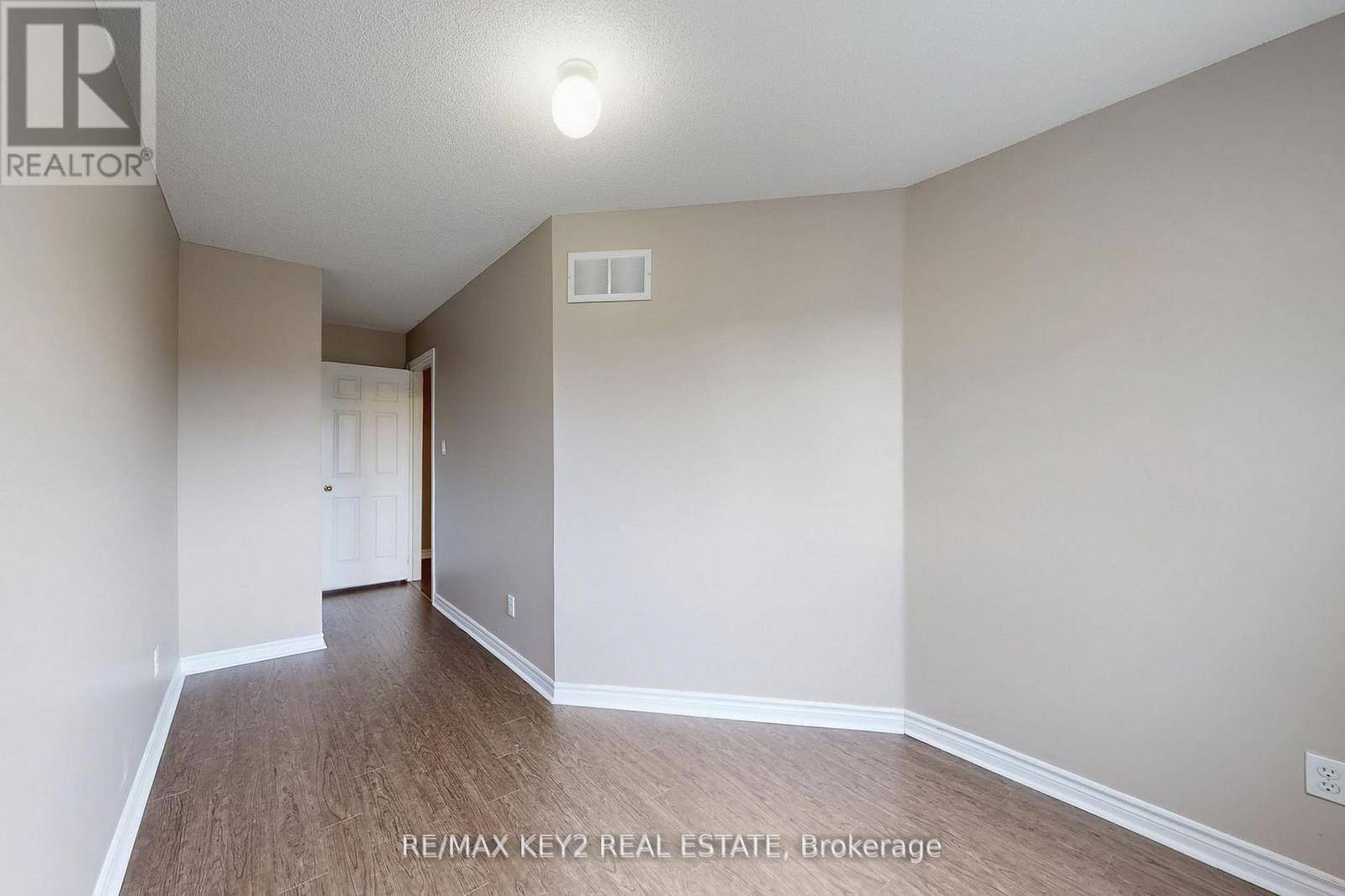 369 Caboto Trail, Markham, ON - Indoor Photo Showing Other Room