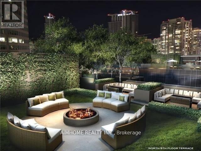 2606 - 955 Bay Street, Toronto, ON - Outdoor