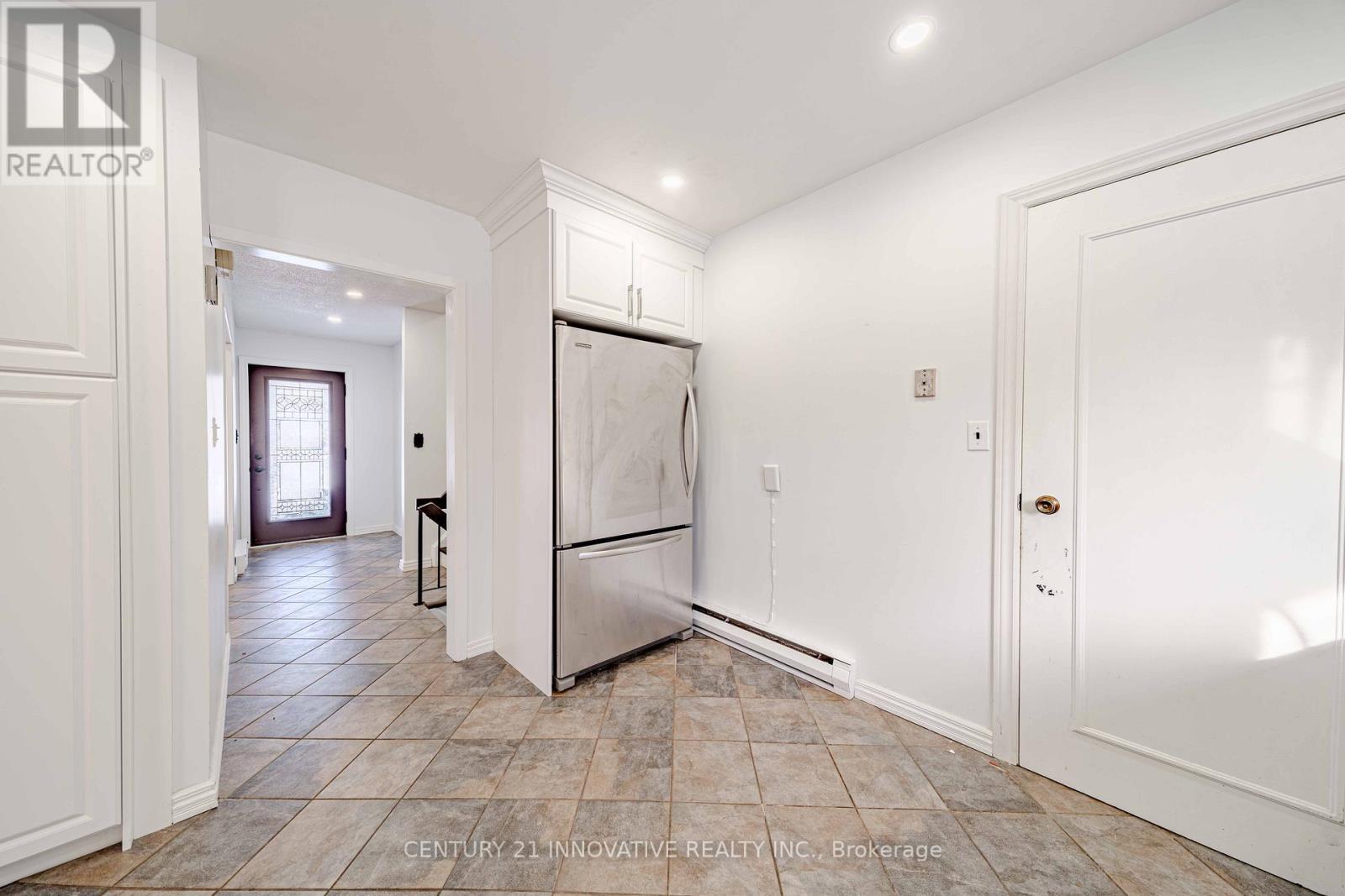 1135 Lobelia Court, Oshawa, ON - Indoor Photo Showing Other Room