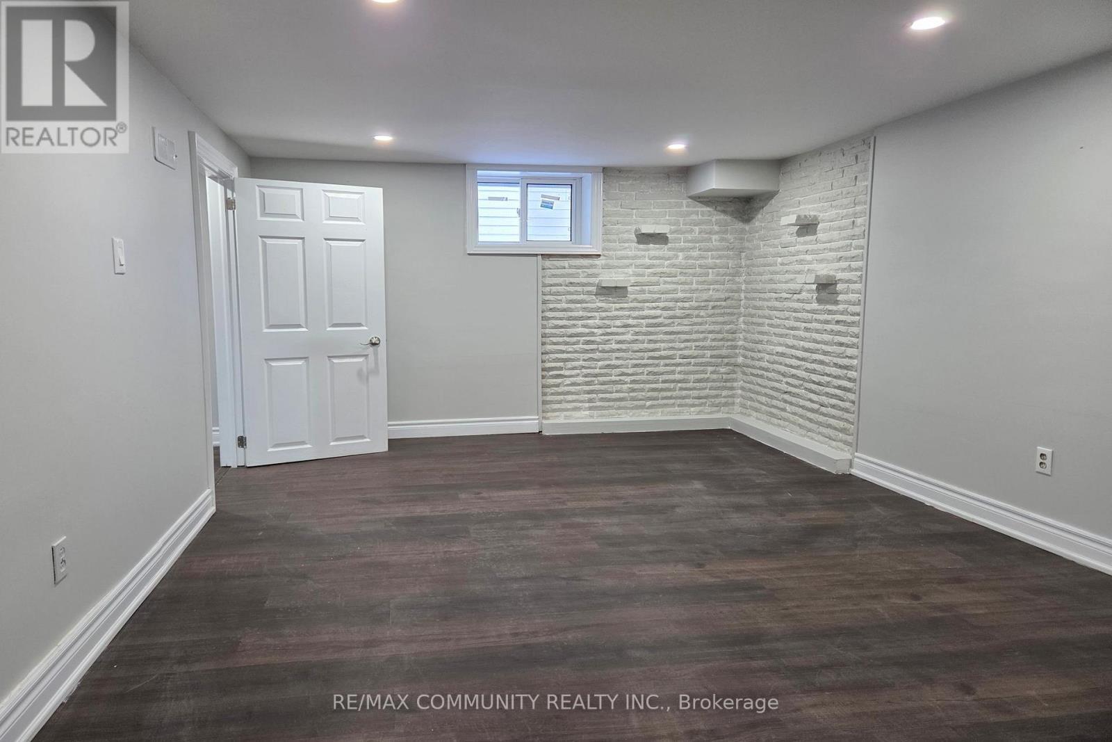 11490 Simcoe Street, Scugog, ON - Indoor Photo Showing Other Room